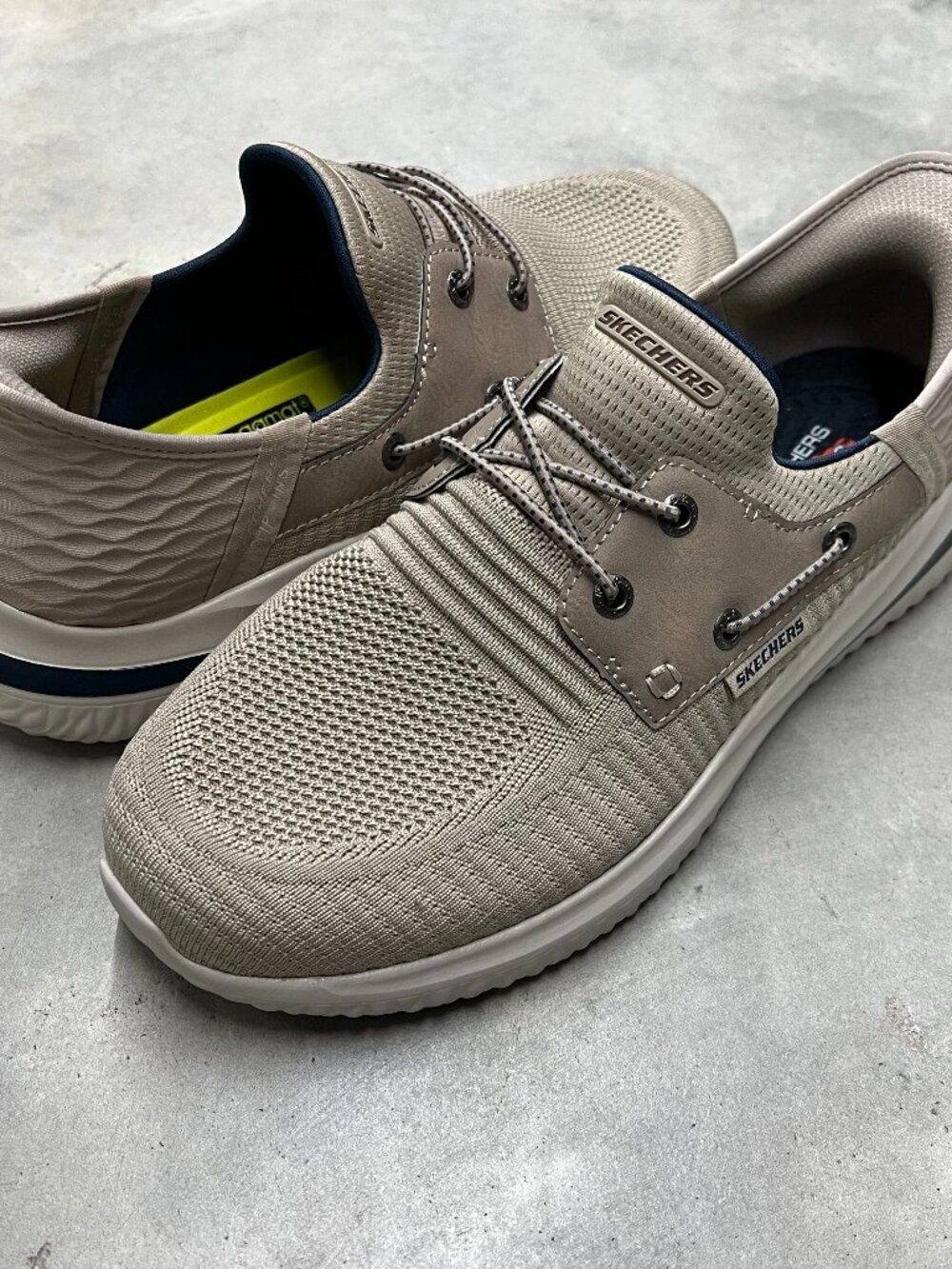 Skechers Slip-ins Delson 3.0 Men's Size 9.5 Taupe 210606W/TPE - Used